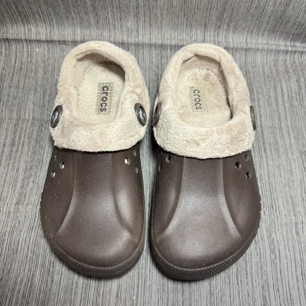 Y2K Crocs Mammoth Clogs Womens 7 Mens 5 Brown Faux Fur Lined Retired Original